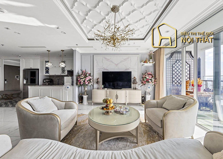Chọn gạch ốp cho phòng khách tân cổ điển thế nào? 18 Phòng khách tân cổ điển nhà phố kích thước không quá rộng nhưng bài trí khéo léo, thoáng đãng, đậm chất tân thời