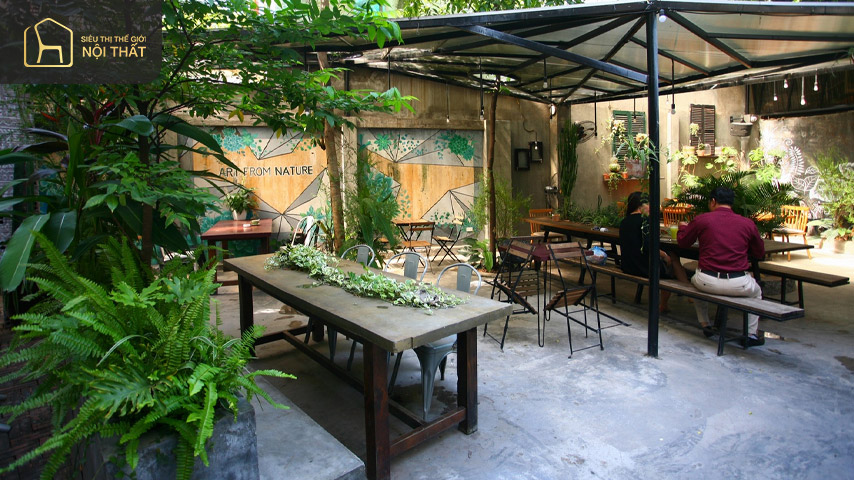 Top 6 ý tưởng thiết kế quán cafe cây xanh xu hướng 2023 1 Ánh sáng là yếu tố không thể thiếu trong không gian quán