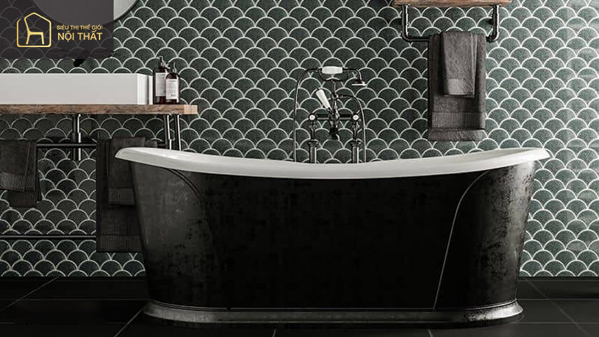 25+ Mẫu gạch vảy cá trang trí đẹp nhất hiện nay 3 Gạch mosaic vảy cá màu đen mang đến vẻ đẹp sang trọng cho phòng tắm