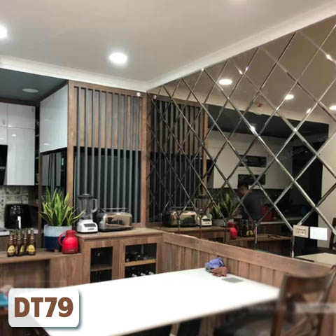 Gương ghép dán tường trang trí DT79