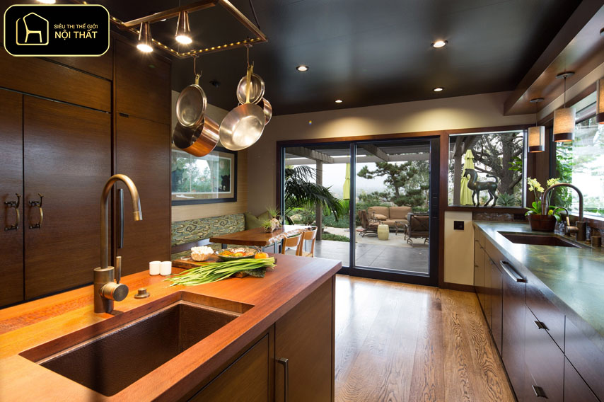 So sánh nội thất cao cấp và nội thất giá rẻ - Phòng bếp ưu tiên vật liệu chịu ẩm, phụ kiện chống gỉ và mặt đá phù hợp ngân sách để bền đẹp dài lâu.