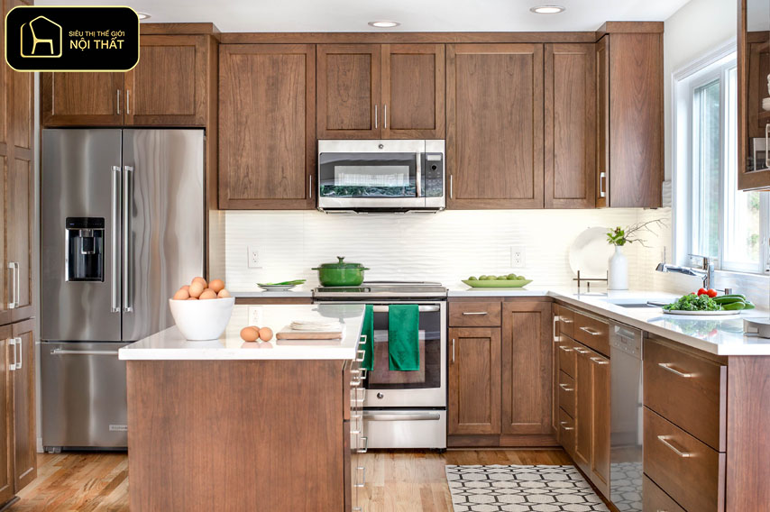 So sánh nội thất cao cấp và nội thất giá rẻ - Tủ bếp tiếp xúc thường xuyên với nước và nhiệt độ, nên đây là nơi sự khác biệt lộ rõ nhất khi so sánh nội thất cao cấp và nội thất giá rẻ.